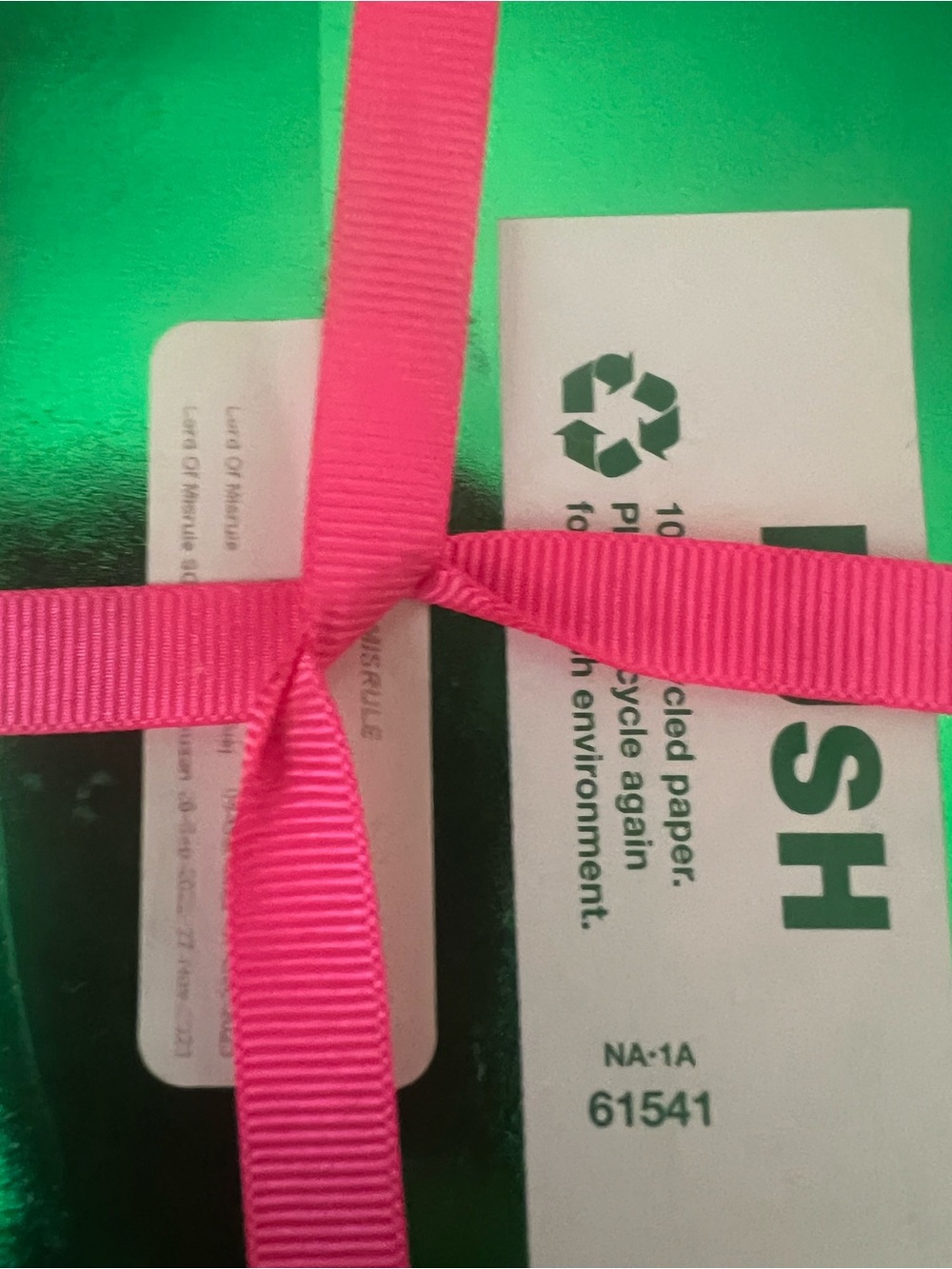 Lush Hot Pink Grosgrain Ribbon on Green Gift Wrap bath bombs (4)